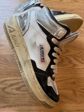 Autry Vintage Mid-Top Sneakers in White and Black